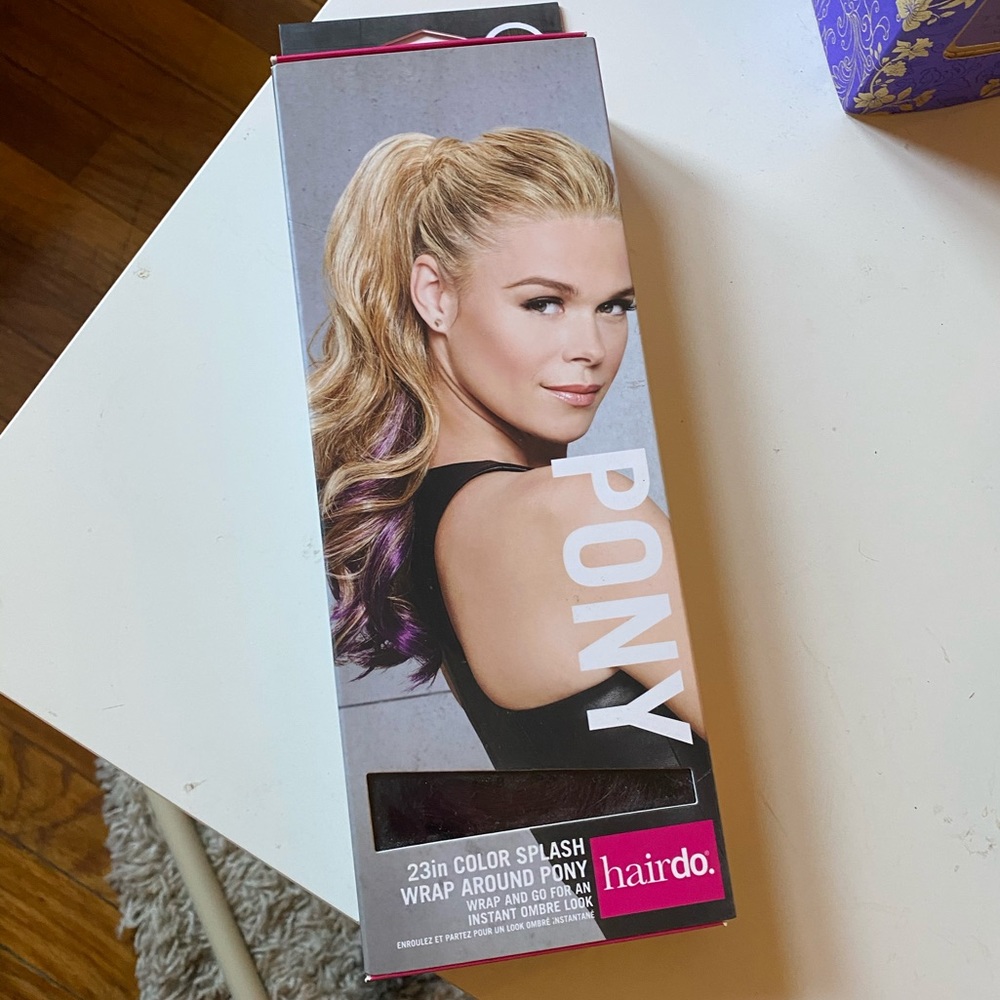 Hairdo 23in color splash wrap around pony